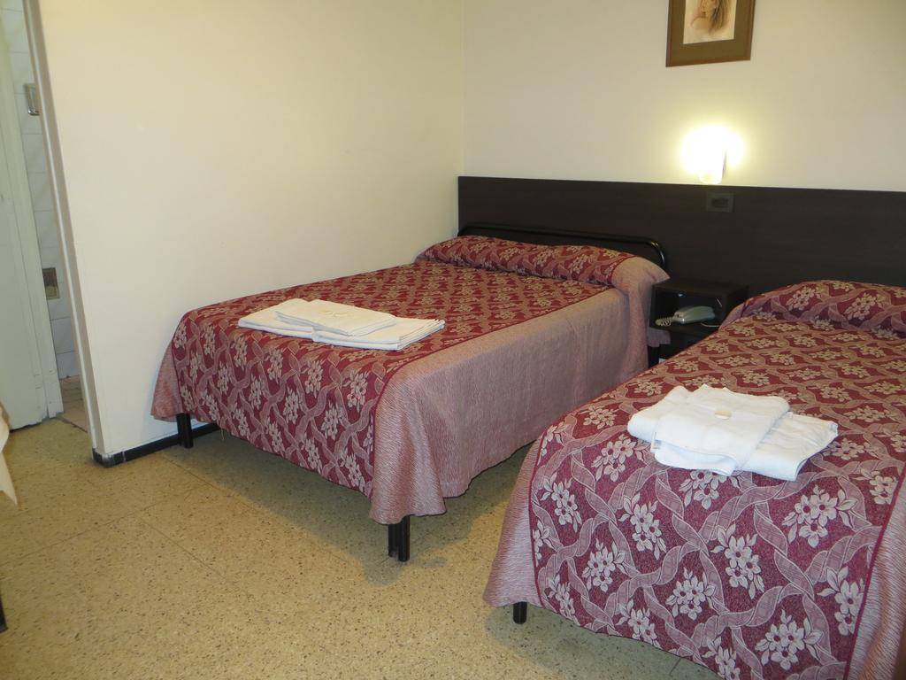 Hotel Margal Mendoza Luaran gambar
