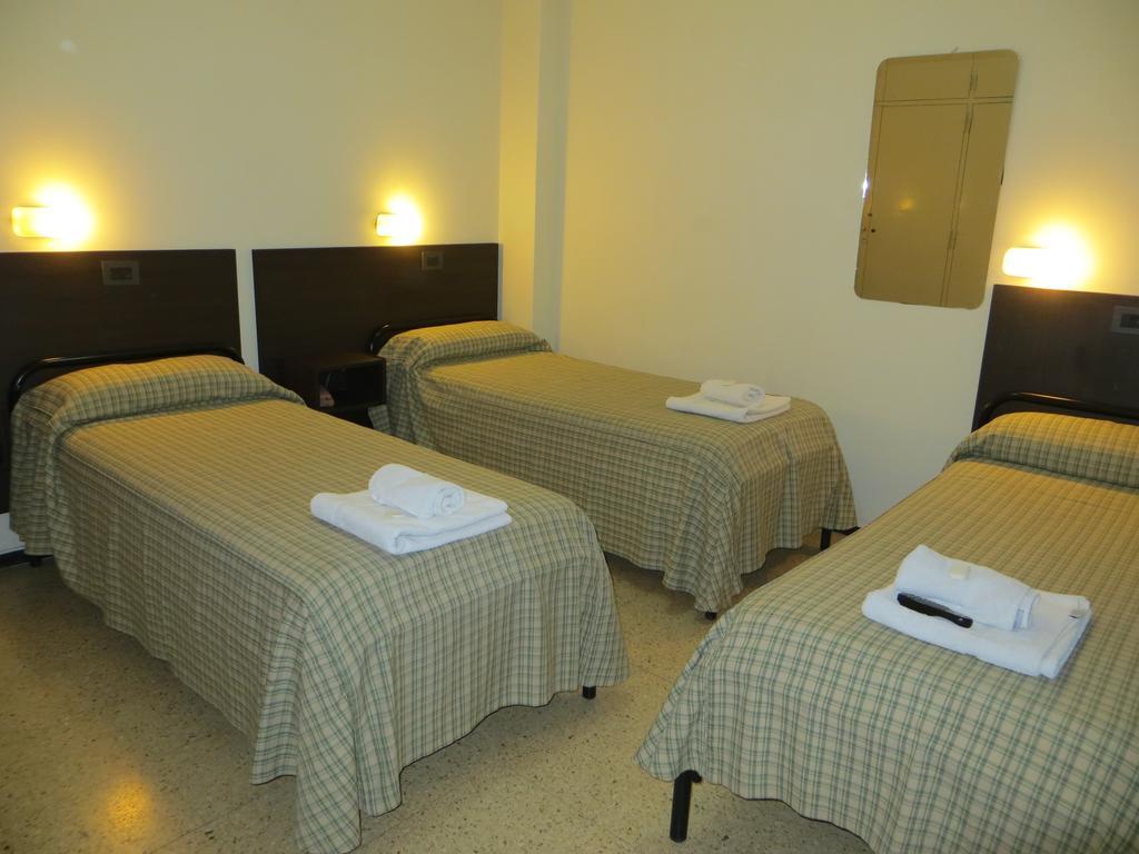 Hotel Margal Mendoza Luaran gambar