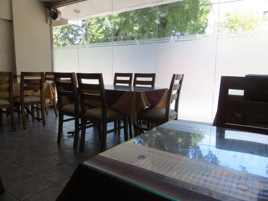 Hotel Margal Mendoza Luaran gambar